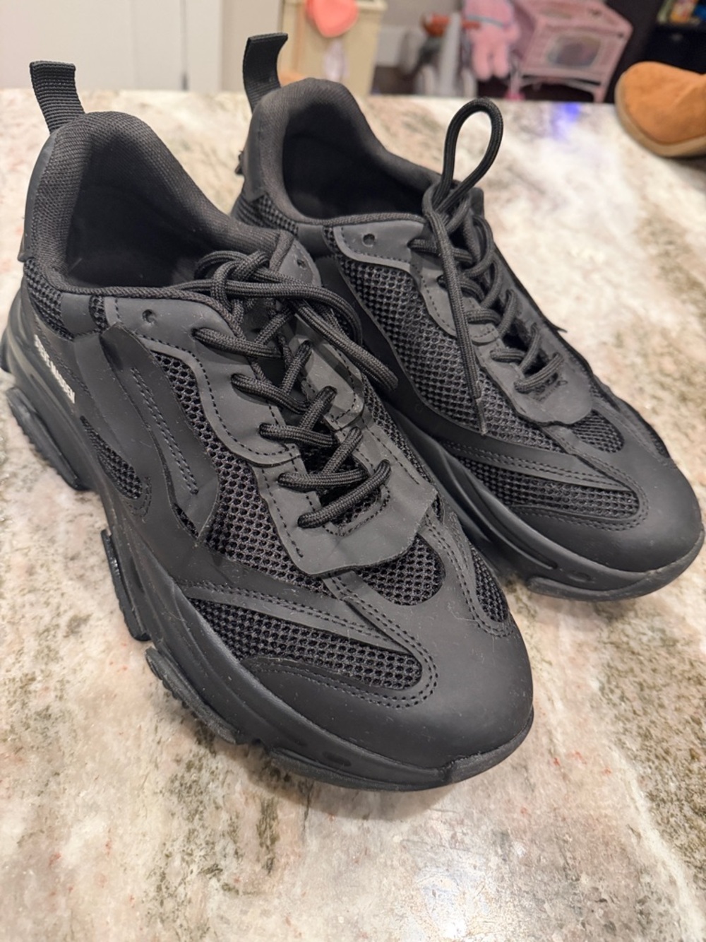 Steven Madden black sneakers